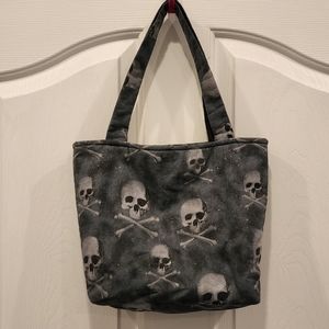Sparkly Skull Quilted Hand Bag